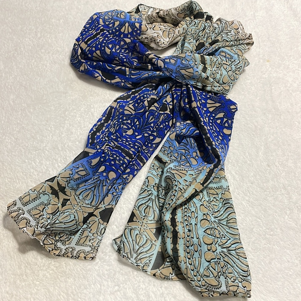 Calvin Klein Blue & Tan Pattern Scarf